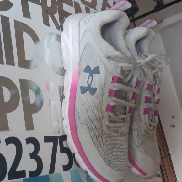 Shoes - Picture 3 of 3